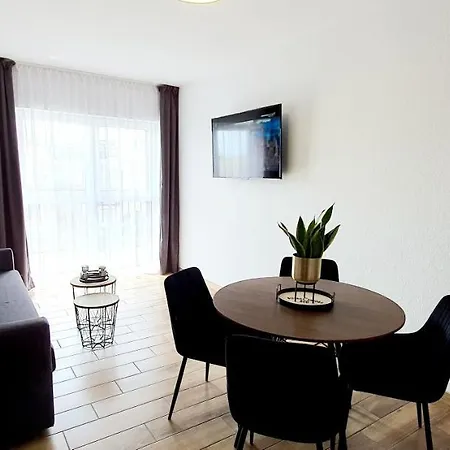 Hotel apartamentowy Royal - Adults Only - Z Widokiem Na Zalew Wislany - Jacuzzi W Cenie - Grupa Hotelowa Plazowelove Krynica Morska